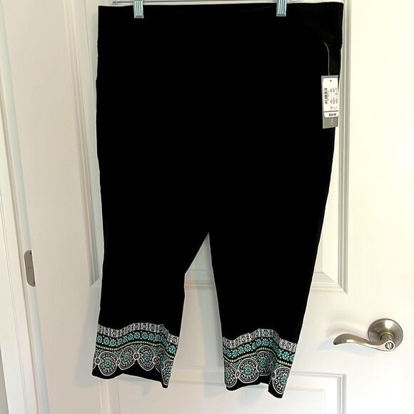 Christopher & Banks Signature Slimming Capri Teal & Citron Medallion Floral Trim - Picture 1 of 9